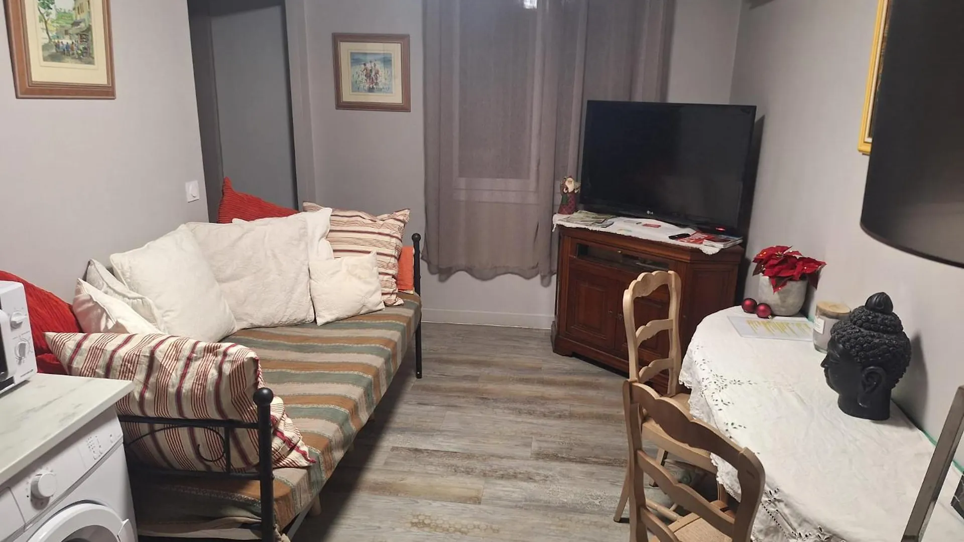 Apartment Site Paradis Rue Colibri Avignon France